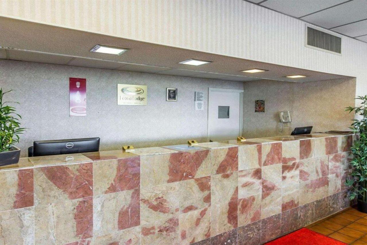 エコノ ロッジ カルフーン エクステリア 写真